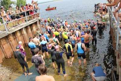 Hopman triatlon 2024 (Jirka Šmerák) - plavání - titulní fotka alba