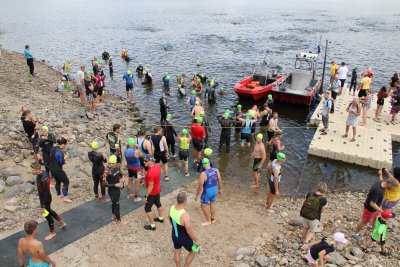 Hopman triatlon 2022 (Jirka Šmerák) - plavání - titulní fotka alba